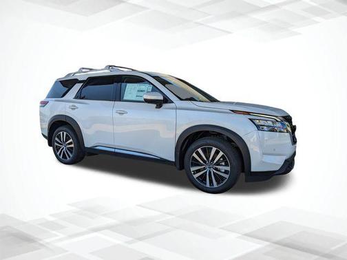 2025 Nissan Pathfinder Platinum FWD