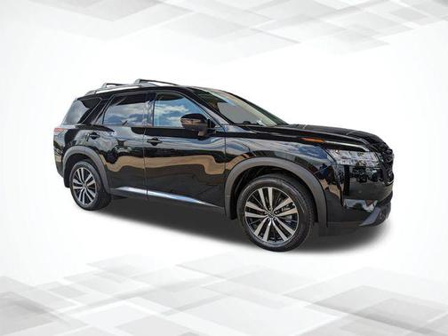 2024 Nissan Pathfinder Platinum FWD