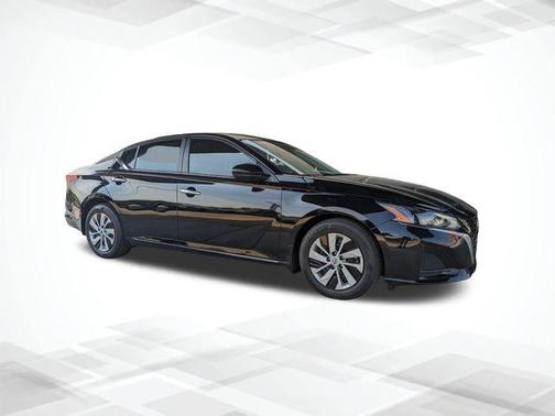 2023 Nissan Altima S FWD