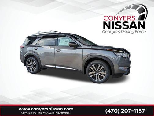2025 Nissan Pathfinder Platinum FWD