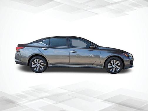 2025 Nissan Altima S FWD