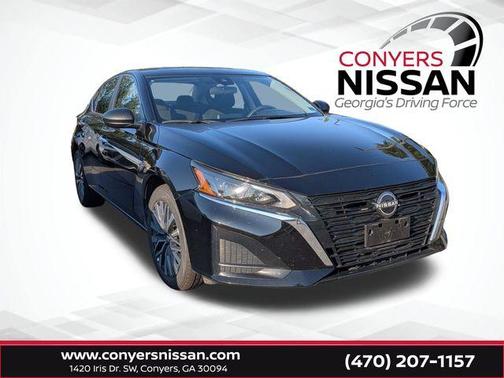 Black 2025 Nissan Altima SV