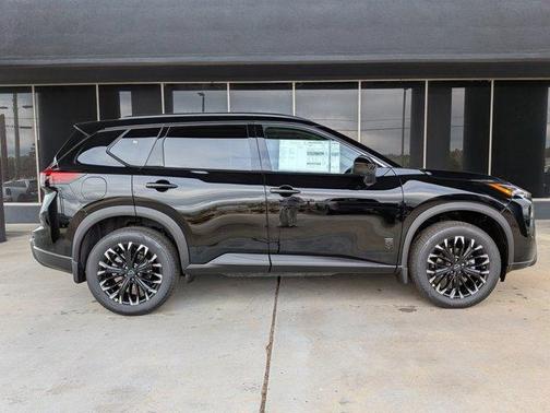 Super Black 2026 Nissan Rogue Dark Armor
