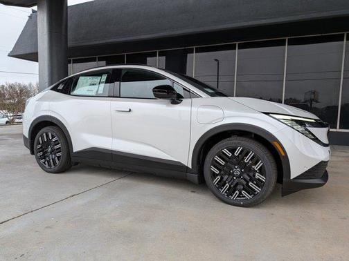 2026 Nissan Leaf PLAT+