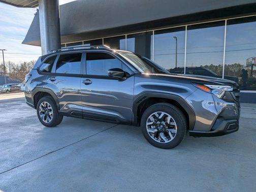 2025 Subaru Forester Base