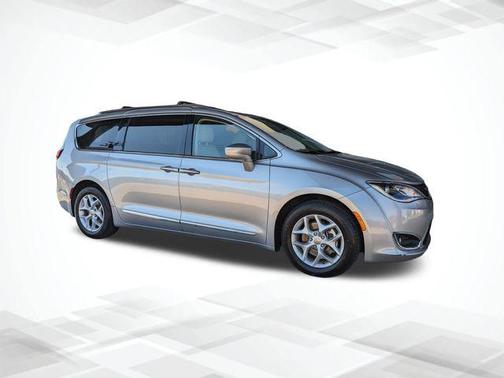 2019 Chrysler Pacifica Touring-L Plus