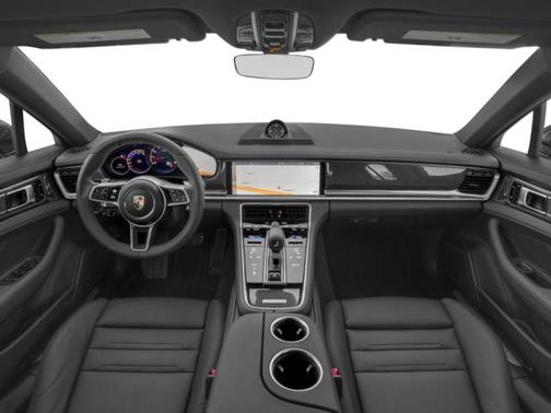 2017 Porsche Panamera 4