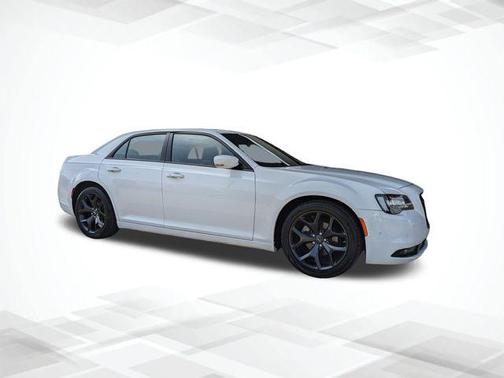 2022 Chrysler 300 S