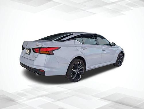 Pearl 2024 Nissan Altima 2.5 SR