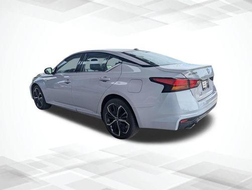 Pearl 2024 Nissan Altima 2.5 SR