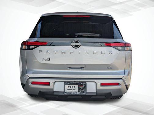2025 Nissan Pathfinder SL FWD