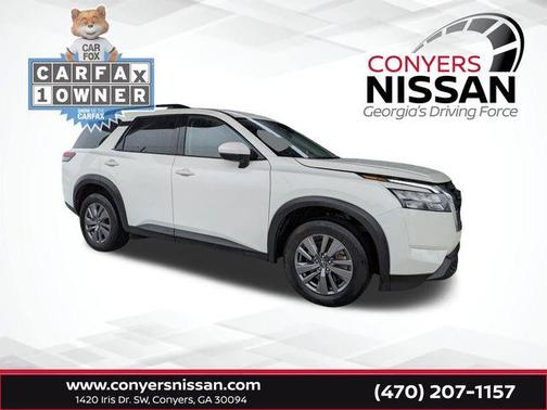 2025 Nissan Pathfinder SV