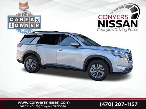 2025 Nissan Pathfinder SV