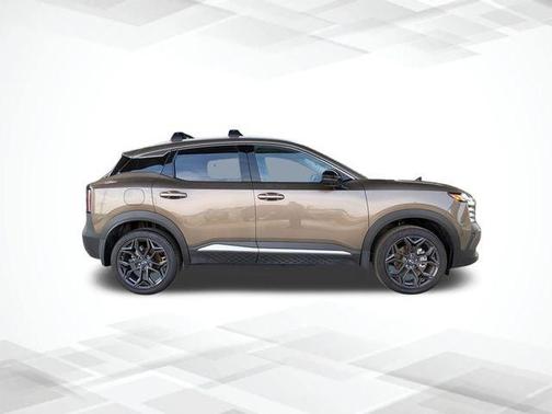 Canyon Bronze M 2026 Nissan Kicks SR