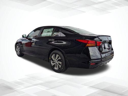 2025 Nissan Altima S FWD