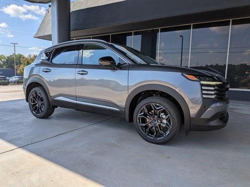 Gun Metallic 2026 Nissan Kicks SR
