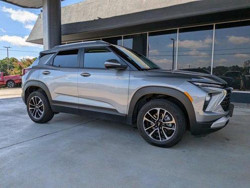 Sterling Gray Metallic 2025 Chevrolet Trailblazer LT