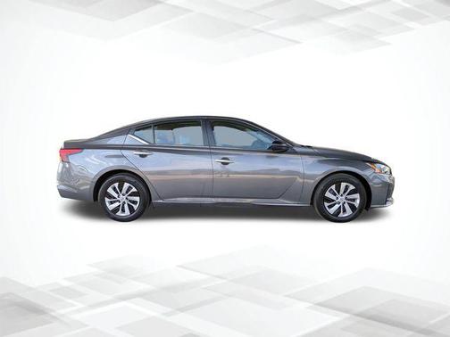 Gun Metallic 2025 Nissan Altima S