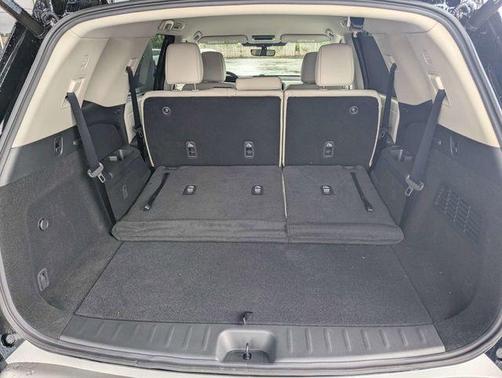 Super Black 2025 Nissan Pathfinder SL