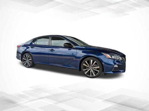 2021 Nissan Altima SR FWD