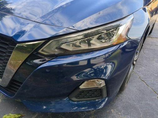 2021 Nissan Altima SR FWD