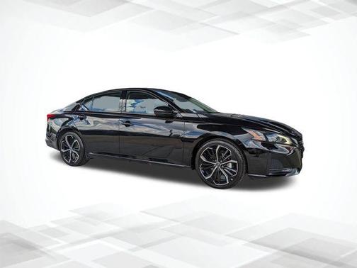 2023 Nissan Altima SR FWD