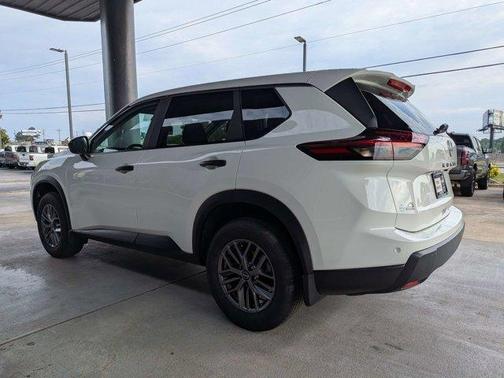 Glacier White 2026 Nissan Rogue S