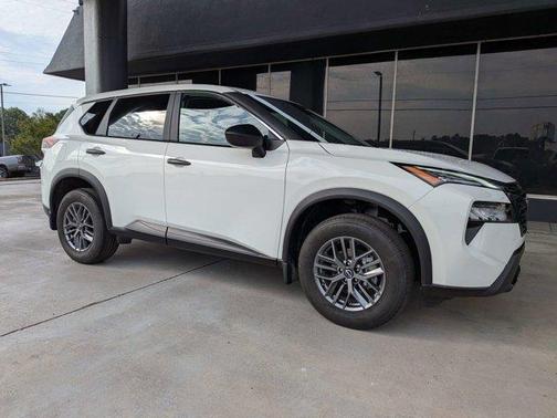 Glacier White 2026 Nissan Rogue S