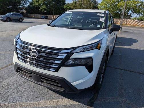 Glacier White 2026 Nissan Rogue S
