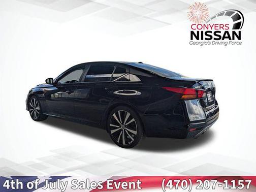 2022 Nissan Altima SR FWD