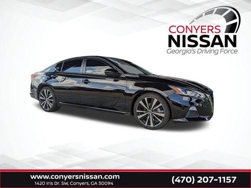2022 Nissan Altima SR FWD