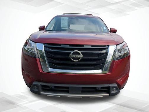 2022 Nissan Pathfinder SL 2WD