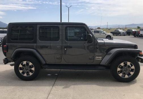 2018 Jeep Wrangler SAHARA