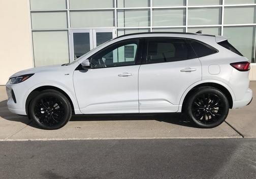 2025 Ford Escape ST-LINE ELITE