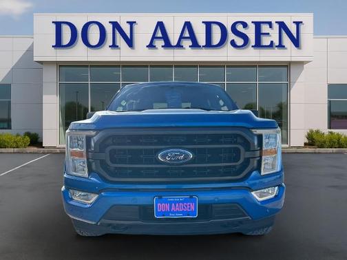 VELOCITY BLUE METALLIC 2021 Ford F-150 XLT