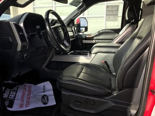 2022 Ford F-350 LARIAT SUPER DUTY