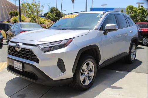 2023 Toyota RAV4 XLE