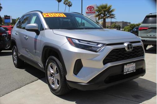 2023 Toyota RAV4 XLE