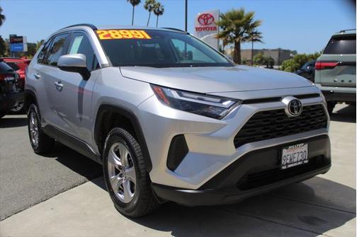 2023 Toyota RAV4 XLE