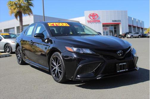 2024 Toyota Camry SE
