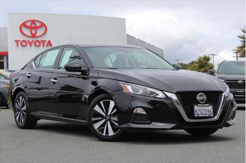 2022 Nissan Altima 2.5 SV