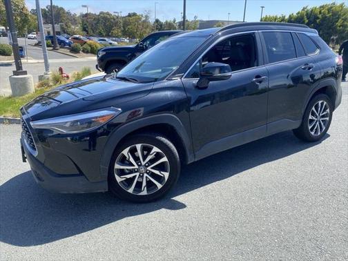 2023 Toyota Corolla Cross XLE