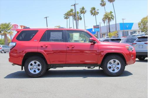 2023 Toyota 4Runner SR5