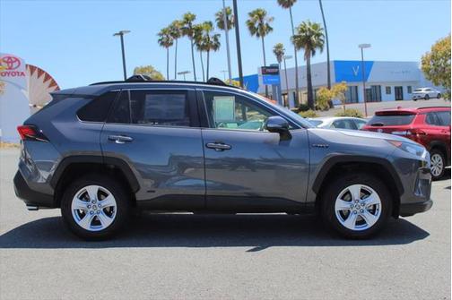 2021 Toyota RAV4 Hybrid LE