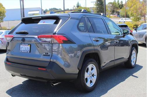 2021 Toyota RAV4 Hybrid LE