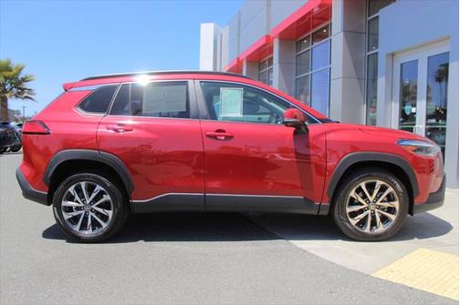 2023 Toyota Corolla Cross XLE