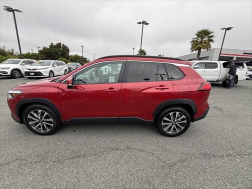 2023 Toyota Corolla Cross XLE