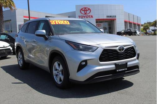 2024 Toyota Highlander LE