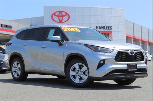 2024 Toyota Highlander LE