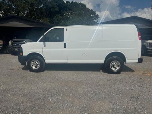 White 2022 Chevrolet Express 2500 LT